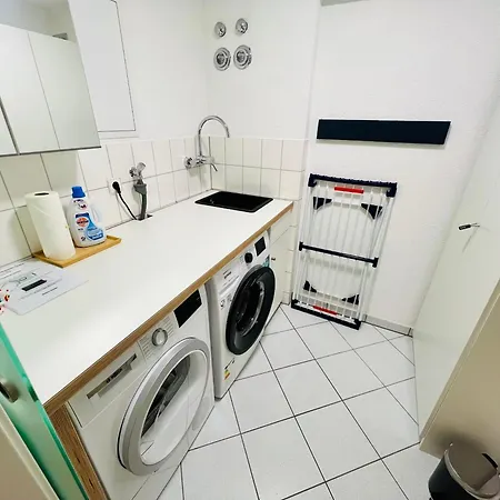 Panoramablick Mit Privatparkplatz, 2 Balkone Und 1,5 Baeder