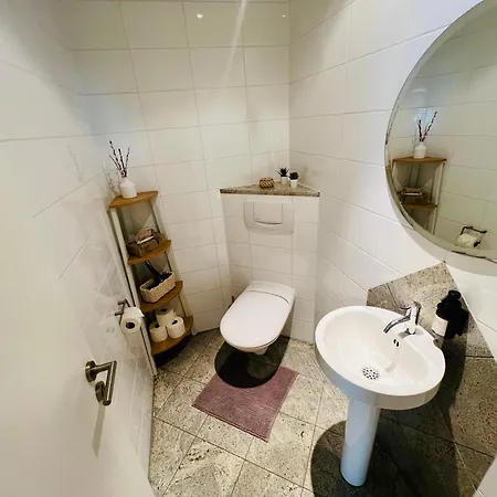 Panoramablick Mit Privatparkplatz, 2 Balkone Und 1,5 Baeder Titisee-Neustadt