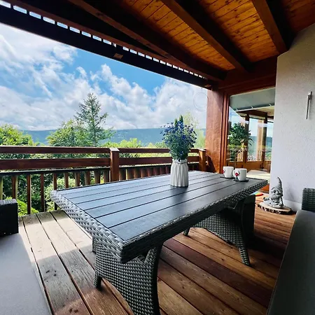 Appartement Panoramablick Mit Privatparkplatz, 2 Balkone Und 1,5 Baeder *