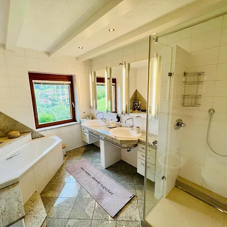 Panoramablick Mit Privatparkplatz, 2 Balkone Und 1,5 Baeder * 蒂蒂湖-新城