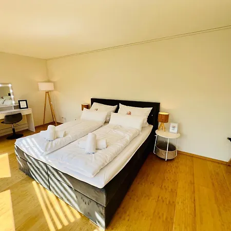 Appartement Panoramablick Mit Privatparkplatz, 2 Balkone Und 1,5 Baeder Titisee-Neustadt