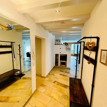 Panoramablick Mit Privatparkplatz, 2 Balkone Und 1,5 Baeder