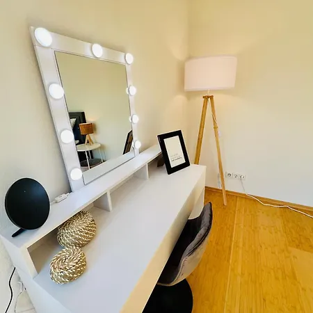 Panoramablick Mit Privatparkplatz, 2 Balkone Und 1,5 Baeder Appartement Titisee-Neustadt