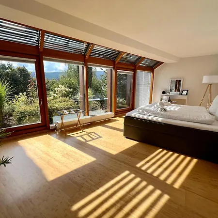 Panoramablick Mit Privatparkplatz, 2 Balkone Und 1,5 Baeder Appartement