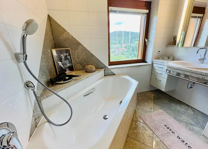 Panoramablick Mit Privatparkplatz, 2 Balkone Und 1,5 Baeder Apartamento *