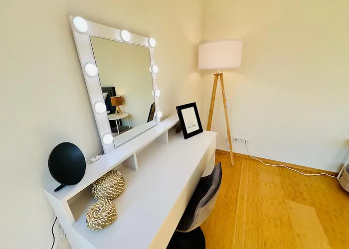 Panoramablick Mit Privatparkplatz, 2 Balkone Und 1,5 Baeder Apartamento Titisee-Neustadt