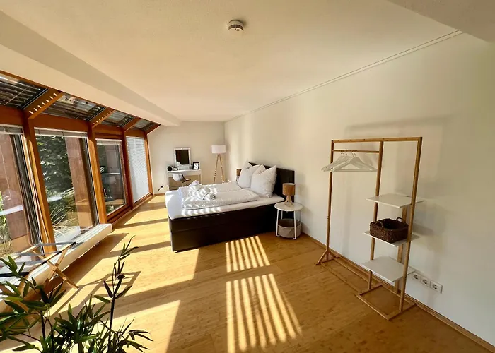 Panoramablick Mit Privatparkplatz, 2 Balkone Und 1,5 Baeder